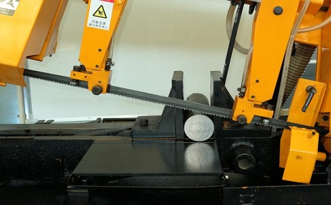 仪陇数控带锯床自动送料精度会出现偏差吗？